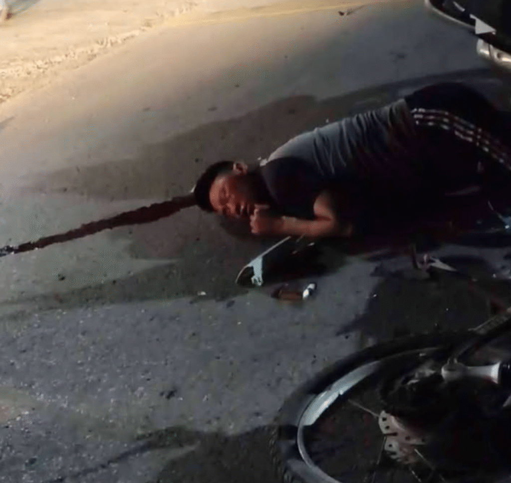 2 dead in head-on collision between 2 motorbikes 3