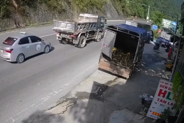 A car crashes into a suddenly stopping truck
