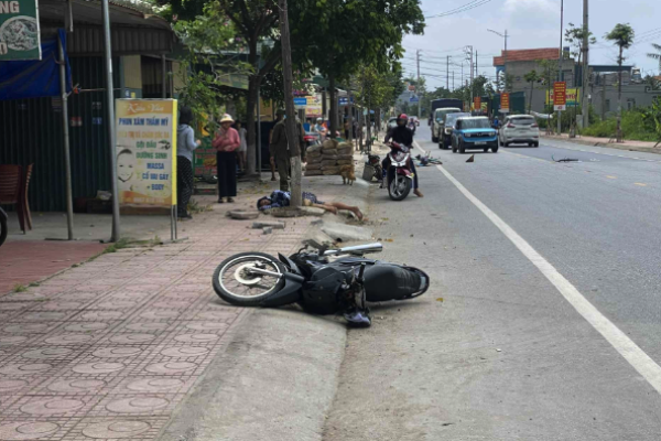 Motorbike crashes into bicycle crossing road: 1 dead